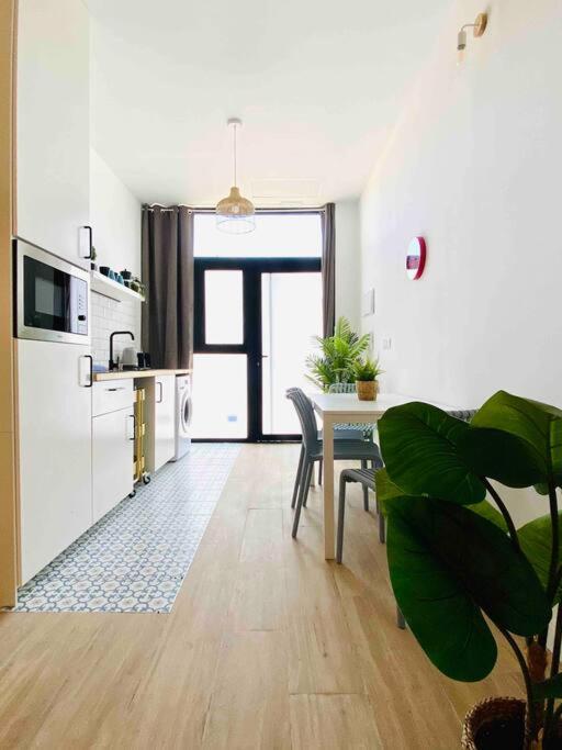 Beautiful Flat Next The Beach Valensiya Dış mekan fotoğraf