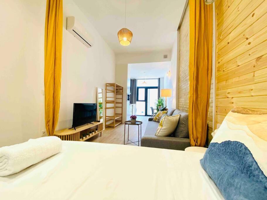 Beautiful Flat Next The Beach Valensiya Dış mekan fotoğraf
