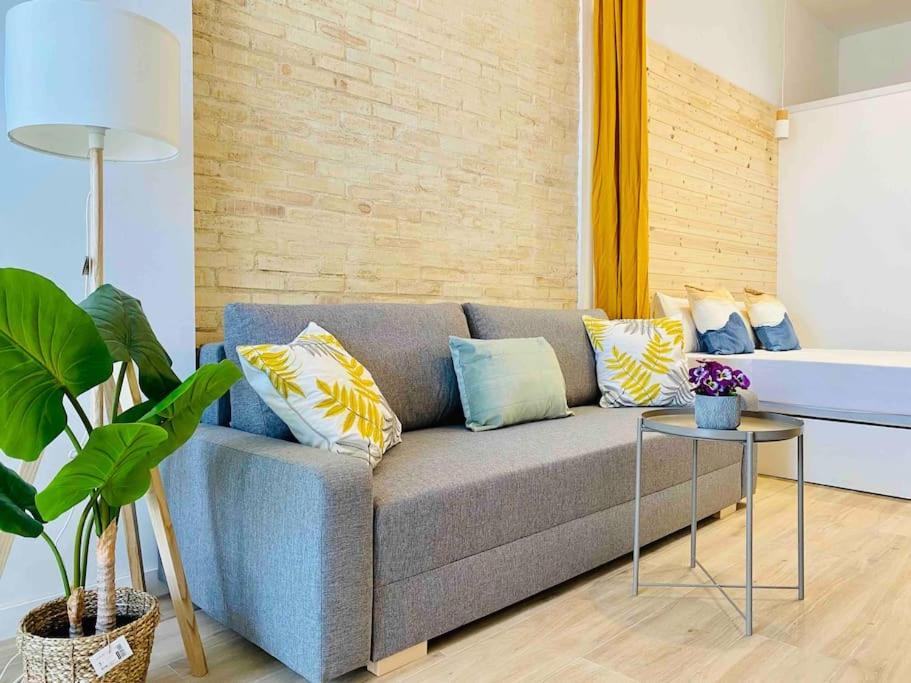 Beautiful Flat Next The Beach Valensiya Dış mekan fotoğraf